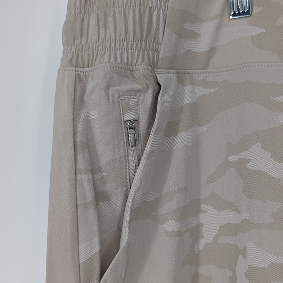 Athleta | NWT Brooklyn Camo Joggers Beige Pants - Picture 8 of 10